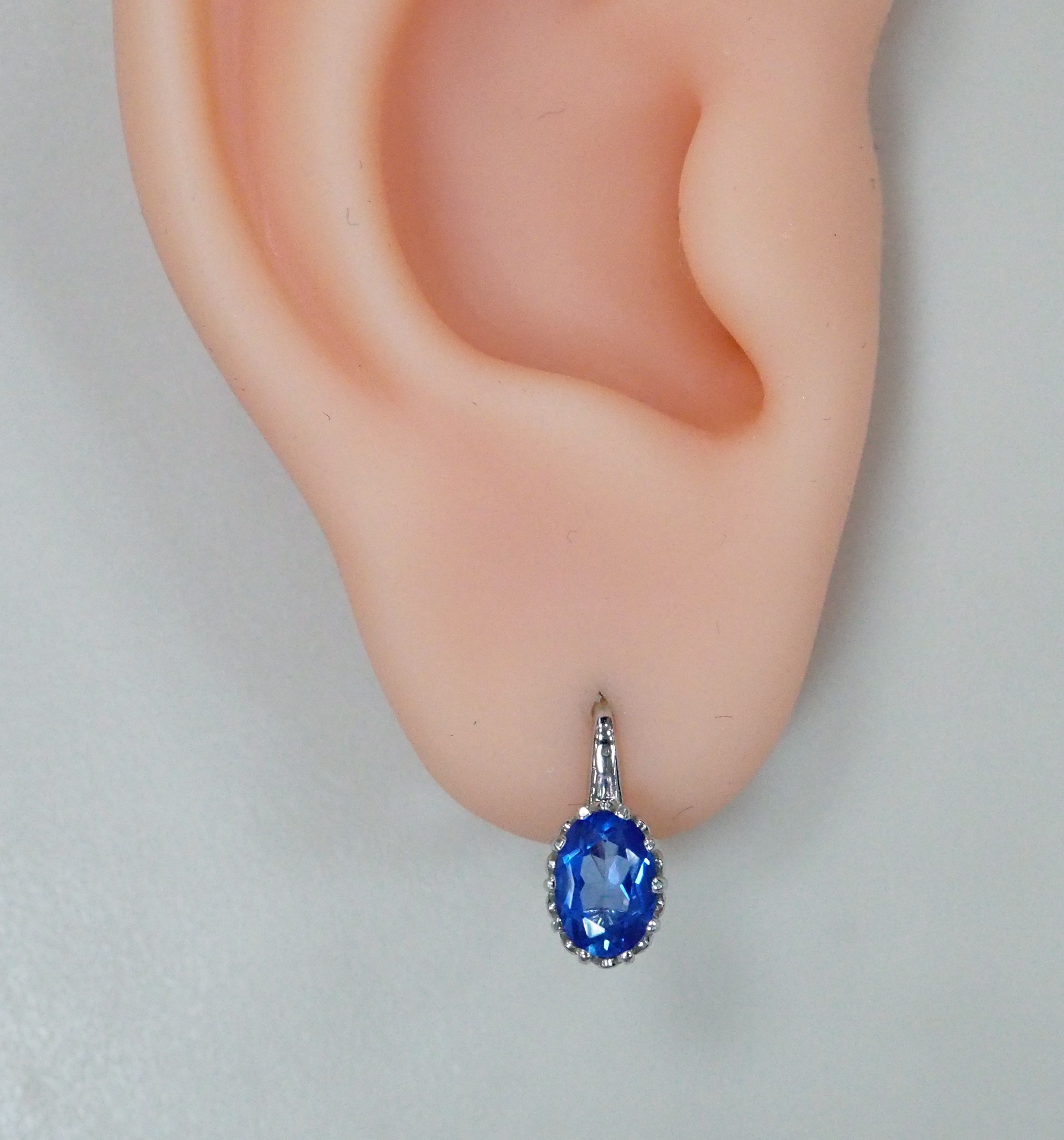 Серебряные серьги с топазами